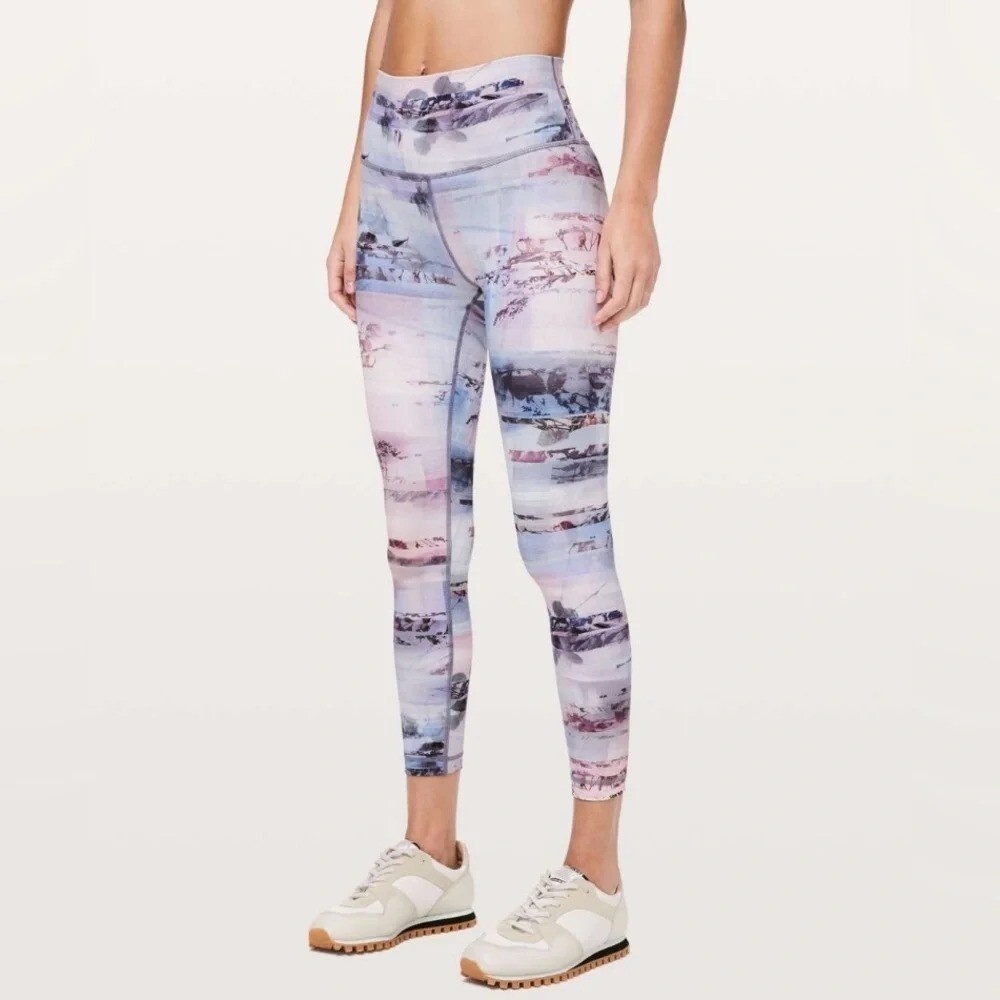 Lululemon Wunder Under High-Rise‎ 7/8 Tight *Full-On Luxtreme 25" size 4 RARE